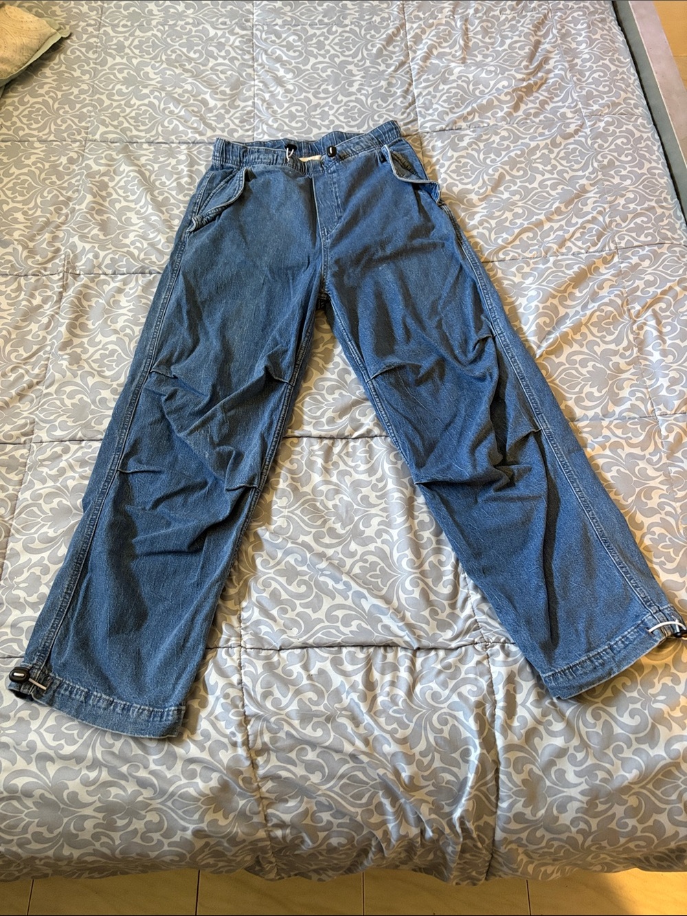 H&M Men's Relaxed Dark Blue Denim Cargo Jeans
